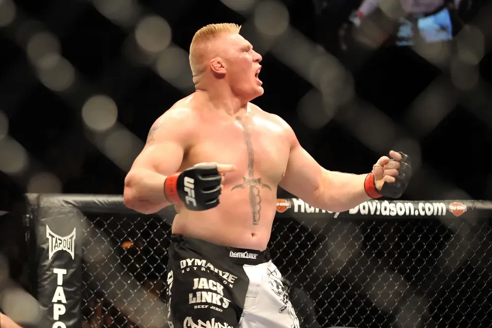Brock Lesnar đối đầu Frank Mir tại sự kiện UFC 100