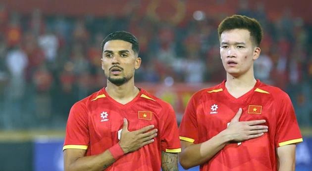 Hoàng Hên mau chóng thích nghi cùng ĐTQG Việt Nam.