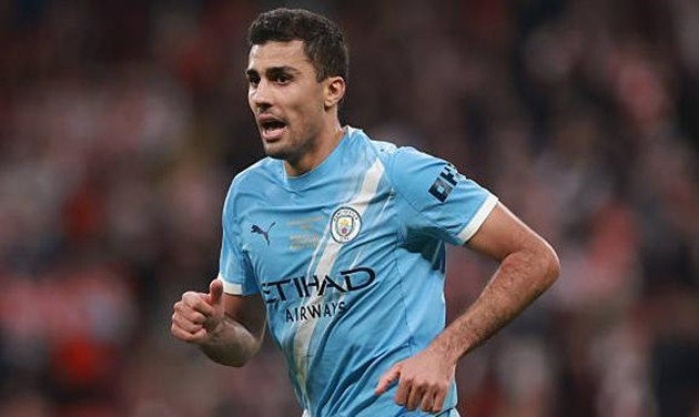 Rodri lên tiếng về tin đồn gia nhập Real Madrid.