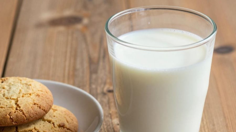 Trong một số trường hợp, bạn không nên uống sữa, đặc biệt là vào buổi sáng.
