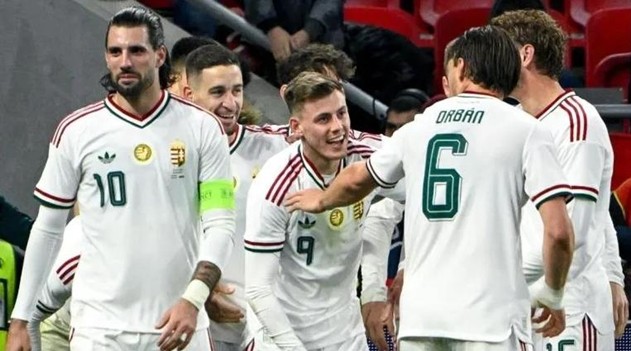 Hungary thắng tối thiểu Slovenia trên sân nhà.