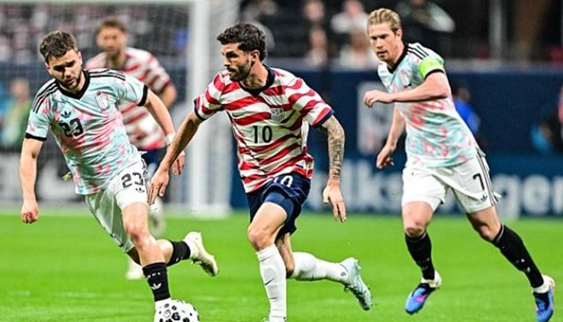 Bỉ ngược dòng đánh bại Bỉ đầy thuyết phục.