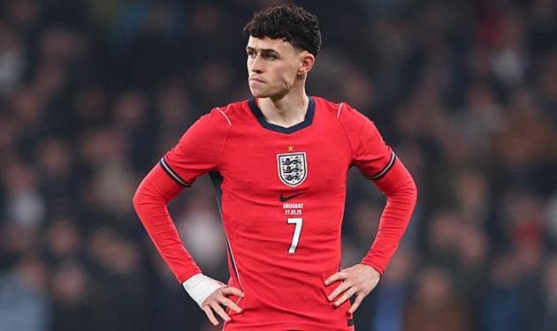 Phil Foden gây thất vọng trong màu áo tuyển Anh.
