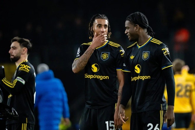 Ayden Heaven và Leny Yoro là cặp trung vệ đáng kỳ vọng của MU.