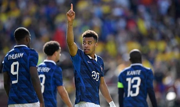 Desire Doue tỏa sáng trong trận đấu với Colombia.