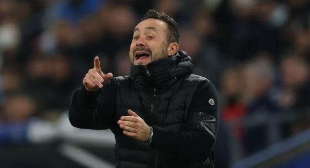  Roberto De Zerbi được Gerrard đánh giá cao.