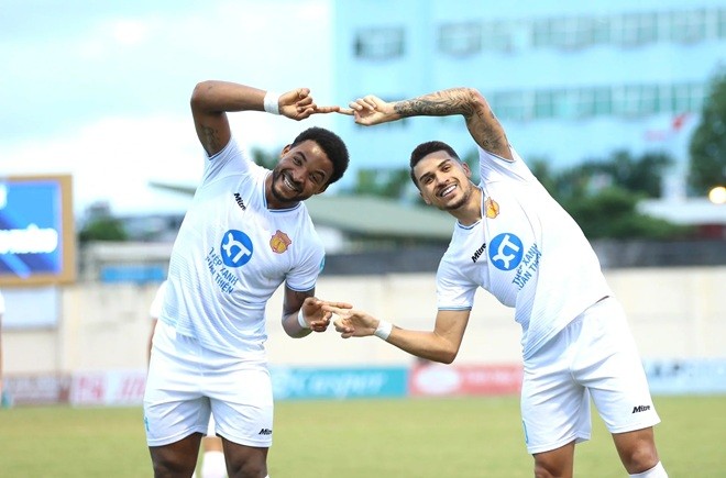 Nguyễn Xuân Son và Đỗ Hoàng Hên từng sát cánh ở Nam Định.