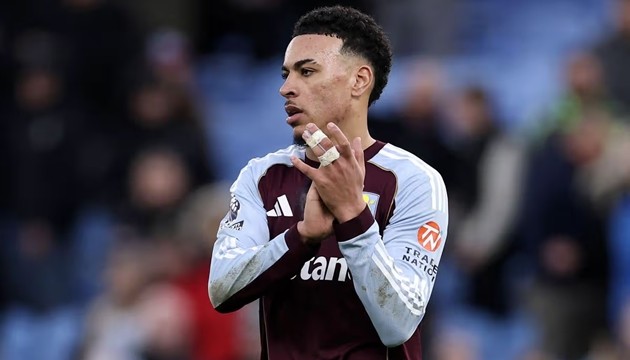 Rogers cũng là một trong những mục tiêu chuyển nhượng được MU săn đón.