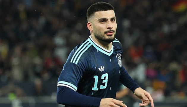 Deniz Undav (Thay Havertz, phút 45) – 6.5 điểm: Dù gặp khó khăn trong việc bắt nhịp trận đấu ở những phút đầu, nhưng Undav đã trở thành người hùng của Stuttgart với pha dứt điểm nhạy bén ở phút 88 mang về chiến thắng chung cuộc.