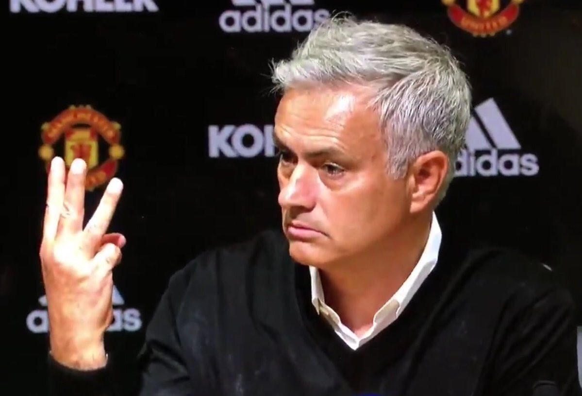 Bị chỉ trích, ông biến nó thành lợi thế.