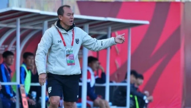 HLV Thawatchai Damrong-Ongtrakul gửi lời xin lỗi CĐV.