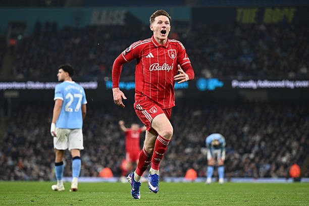 Nếu mất Rodri, Man City chắc chắn sẽ dồn toàn lực chiêu mộ Anderson. 