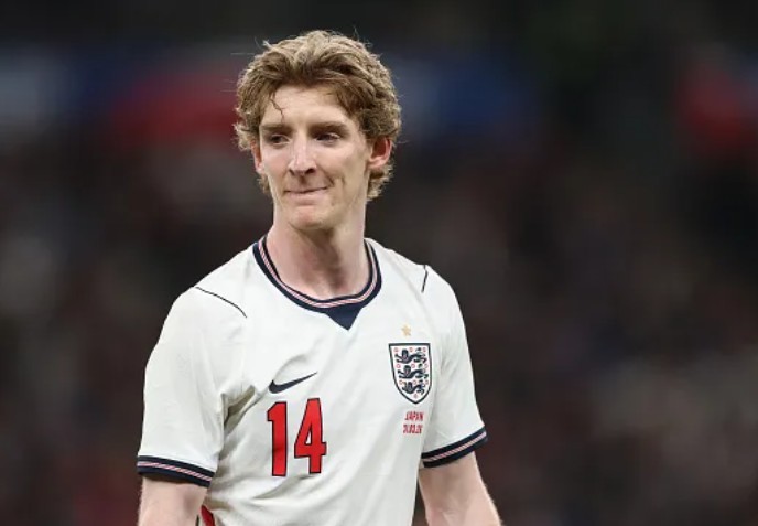 Gordon là mục tiêu của Arsenal.