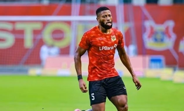 Fred Friday vắng mặt ở trận đấu với Hoàng Anh Gia Lai vì án treo giò.