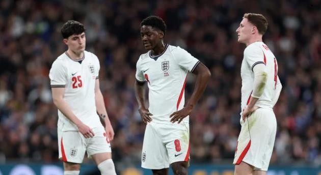 Mainoo có thể sát cánh với Anderson ở CLB mùa tới.