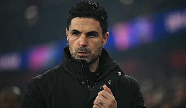 Mikel Arteta và Arsenal đối mặt với nhiều chỉ trích.