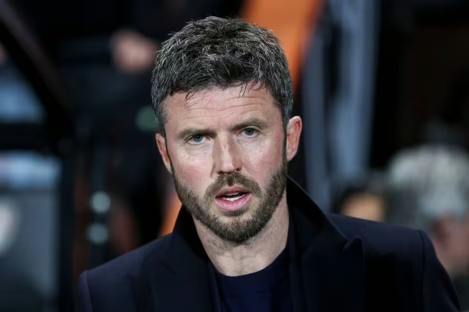 Michael Carrick được cho là đã cấm các quả ném biên dài.