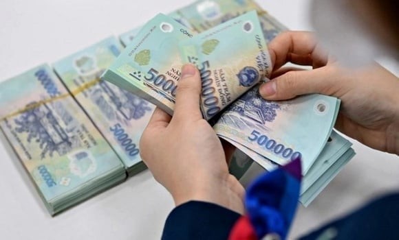 Cụ thể, tại Nghị quyết 63/2025/NQ-HĐND, mức chuẩn trợ giúp xã hội được ấn định là 650.000 đồng/tháng. Từ mức chuẩn này, các nhóm đối tượng sẽ được hưởng trợ cấp theo hệ số tương ứng. 