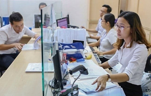 Dự thảo Nghị định hiện đang trong quá trình lấy ý kiến góp ý, đề xuất mức lương cơ sở áp dụng từ ngày 1/7/2026 là 2,53 triệu đồng/tháng, tăng 190.000 đồng so với mức hiện hành. 