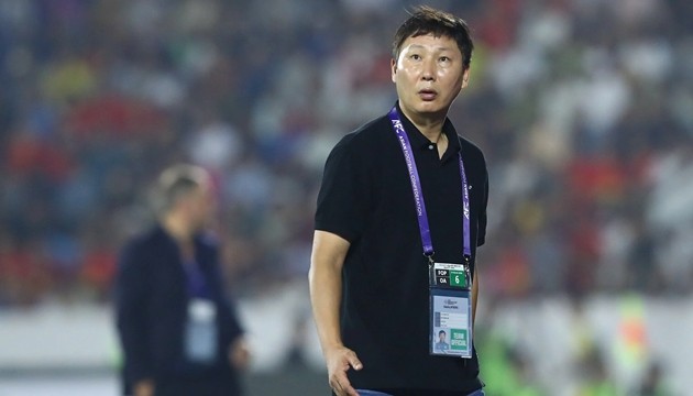 HLV Kim Sang-sik đang có trong tay nhiều phương án nhân sự.