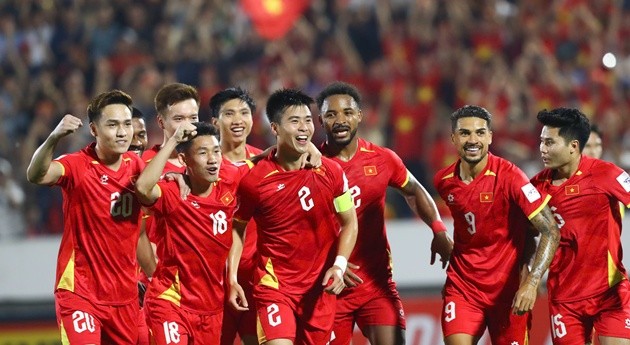 Việt Nam bất ngờ tụt hạng FIFA