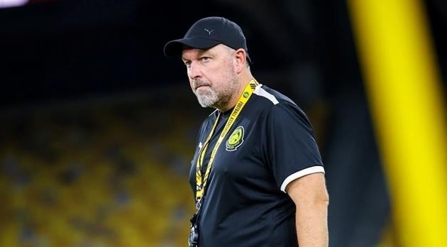 HLV Cklamovski kêu gọi sự ủng hộ cho các cầu thủ. 