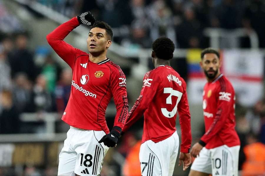 Casemiro dành nhiều lời khen ngợi đến hai người đồng đội. 