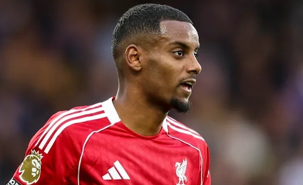 Chấn thương đã khiến Isak gặp vô vàn khó khăn tại Liverpool.