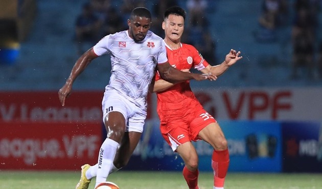 3 đội bóng bị phạt do vi phạm quy định của V-League.