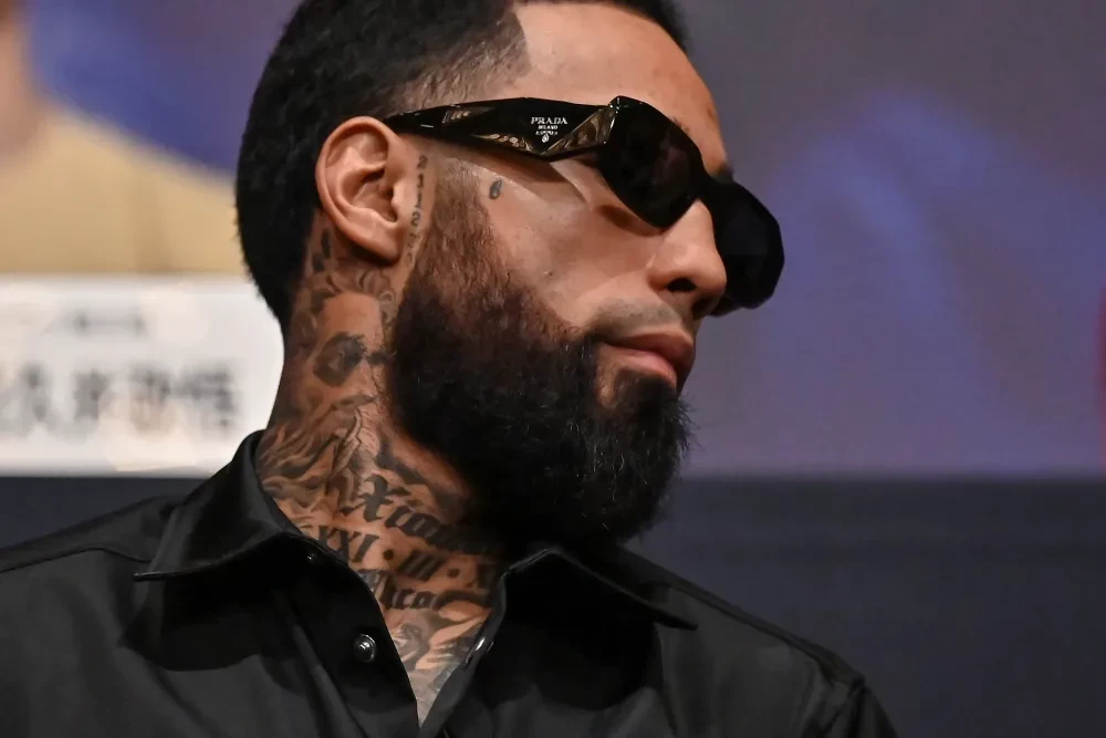 Luis Nery tại một buổi họp báo