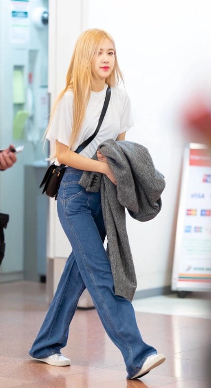 Áo thun không chỉ dành cho những dịp thường ngày nếu biết cách lựa chọn và phối hợp hợp lý