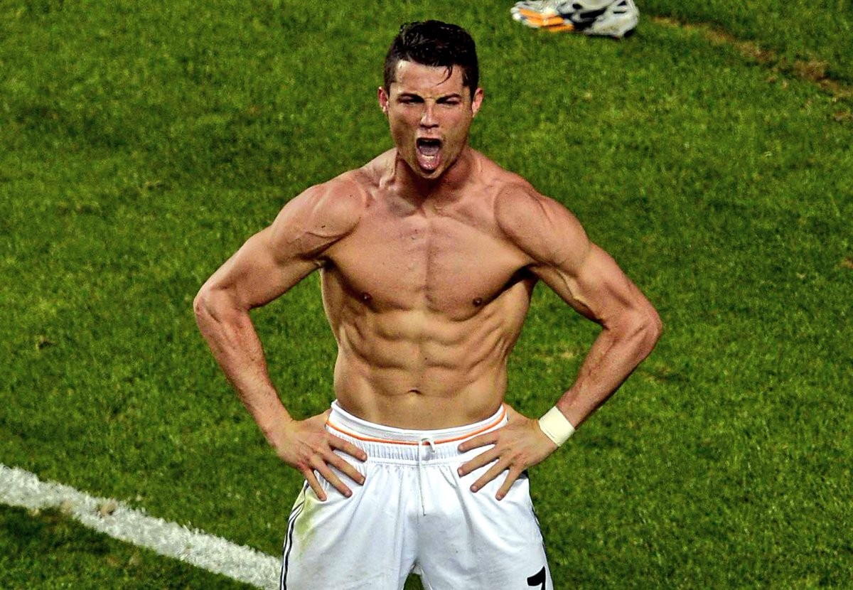 Ronaldo biến body thành lối sống đỉnh cao.