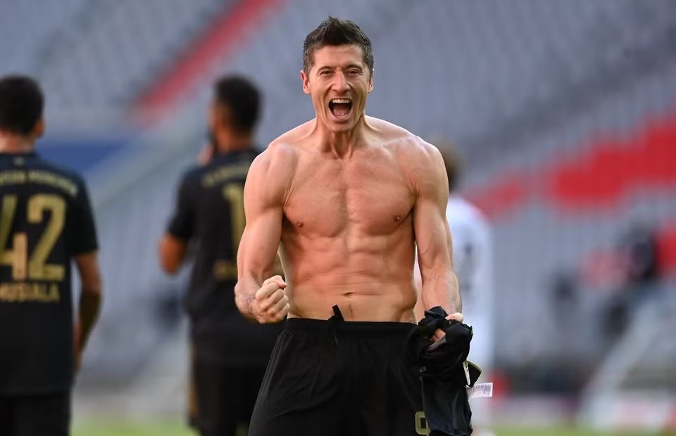 Gym và dinh dưỡng tạo nên siêu sao.