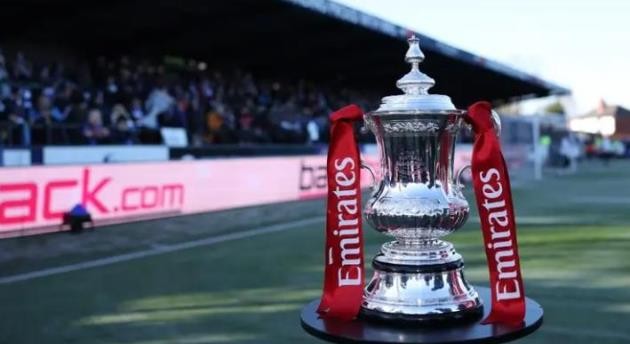 FA Cup là danh hiệu lâu đời và cao quý của bóng đá Anh.