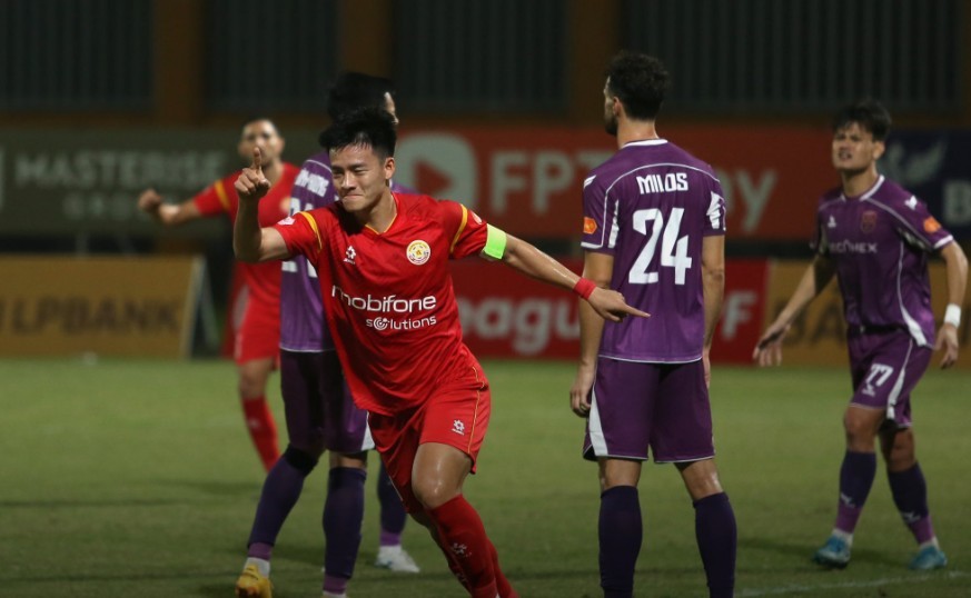 Nguyễn Thanh Nhàn giúp PVF-CAND giành lại 1 điểm trước Becamex TPHCM. Ảnh: CLB PVF-CAND.