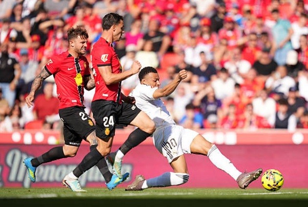 Mbappe bình phục nhưng không thể ghi bàn trên sân 