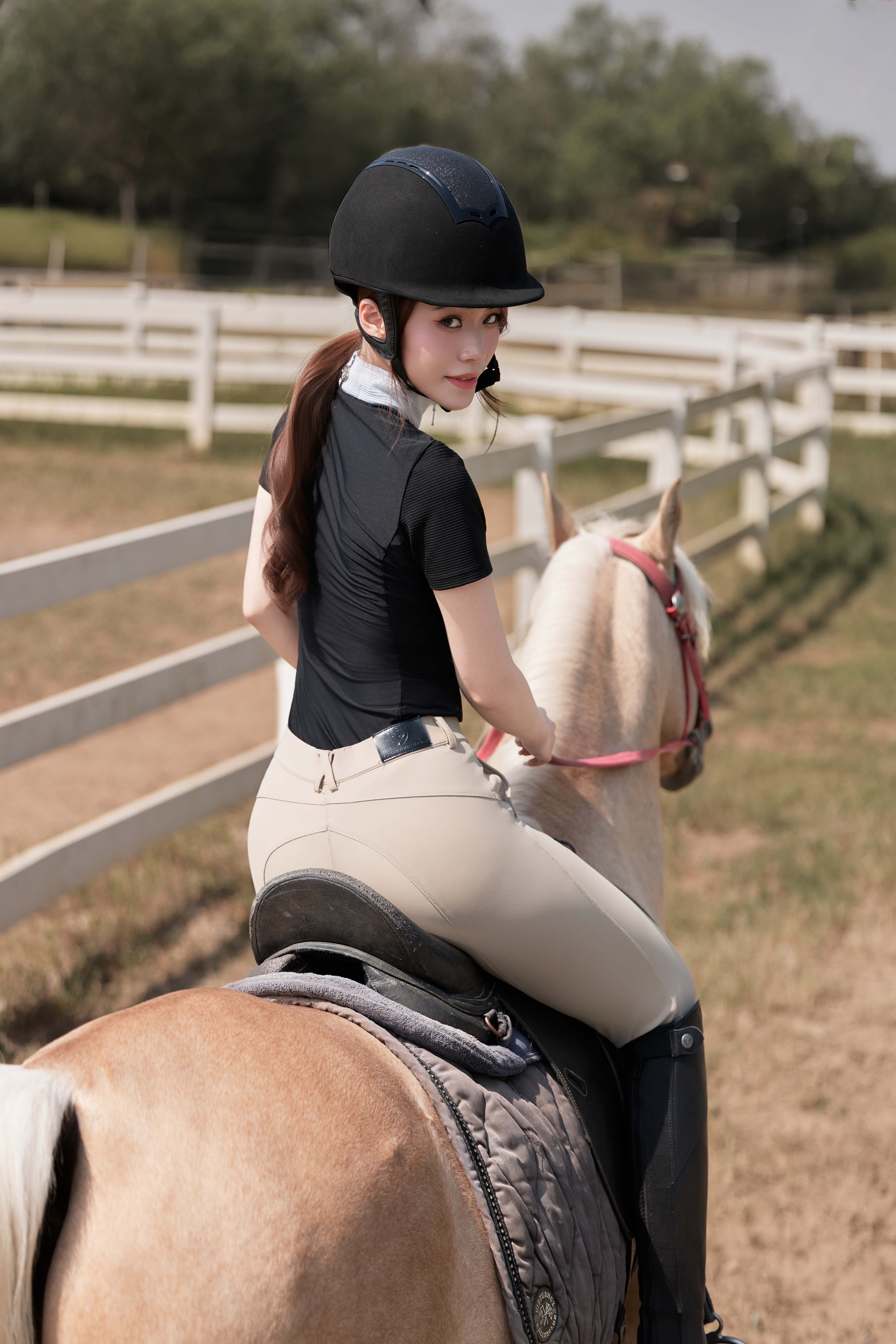 HOA HẬU THANH THẢO (8).jpg