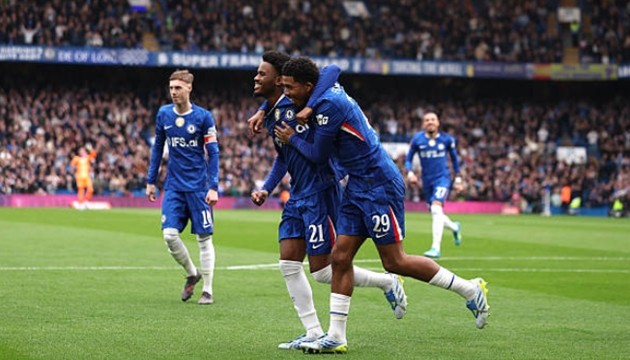 Chelsea đã rất nhanh để đưa trận đấu đi theo thế 1 chiều.