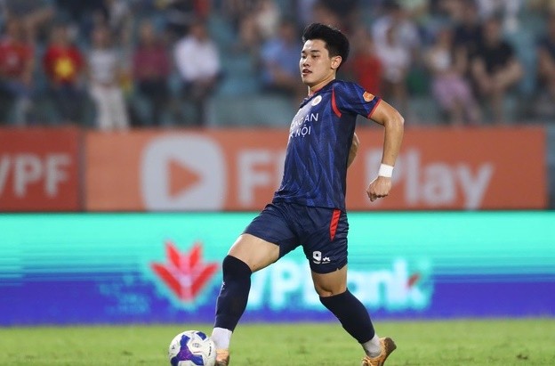 Đình Bắc tìm lại niềm cảm hứng trên đôi chân của mình.