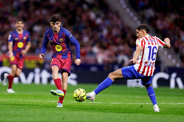 Pedri – 7.4 điểm: Trạm trung chuyển nhịp nhàng ở khu vực giữa sân, dù anh vẫn cần tạo ra nhiều tầm ảnh hưởng hơn ở khu vực 1/3 cuối sân đối phương, đặc biệt là trong hiệp một