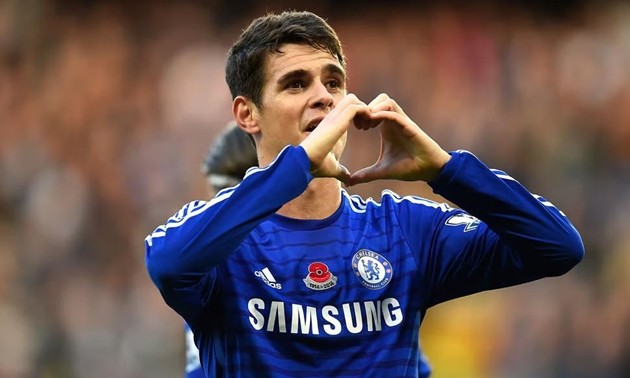 Oscar từng khoác áo Chelsea một thời gian.