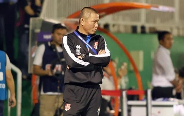 Chu Đình Nghiêm giúp Hải Phòng đánh bại Hà Nội FC.