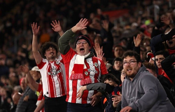 The Saints giành chiến thắng trước Arsenal tại FA Cup.