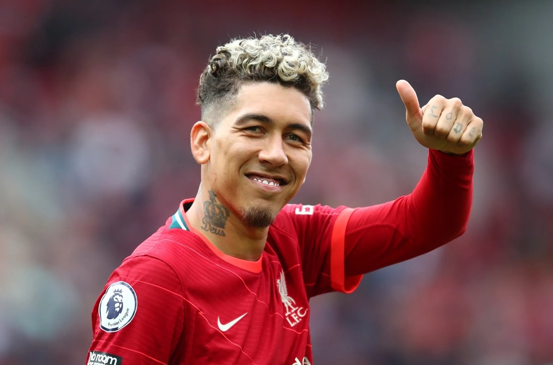 Roberto Firmino từng tỏa sáng rực rỡ trong vai trò số 9 ảo trong màu áo Liverpool.