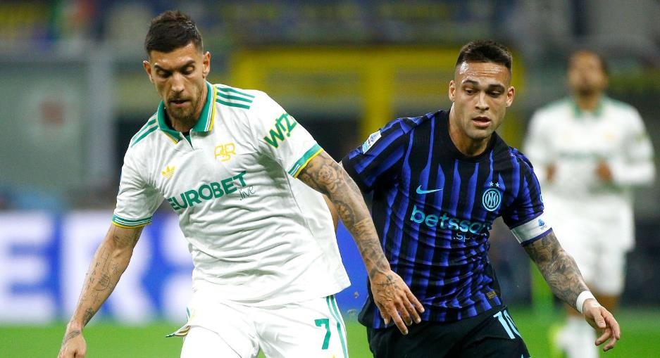 Cuộc so tài giữa Inter và Roma hấp dẫn ngay từ đầu.