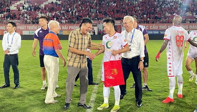 Hải Phòng nhận thưởng lớn sau trận thắng Hà Nội.