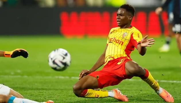 M phù hợp với Quỷ đỏ?