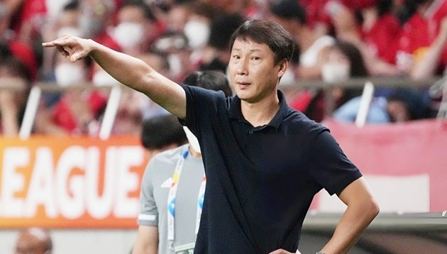 HLV Kim Sang-sik sẽ phải có những bước tính quan trọng cho giai đoạn nửa sau năm 2026/