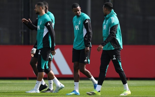 Isak sẵn sàng đến Pháp cùng Liverpool