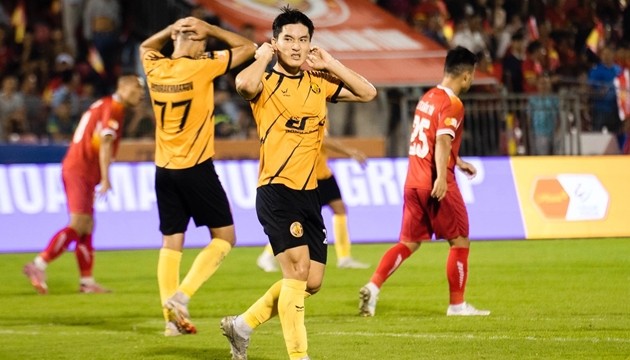 Cuộc đua trụ hạng V-League đang rất căng thẳng.